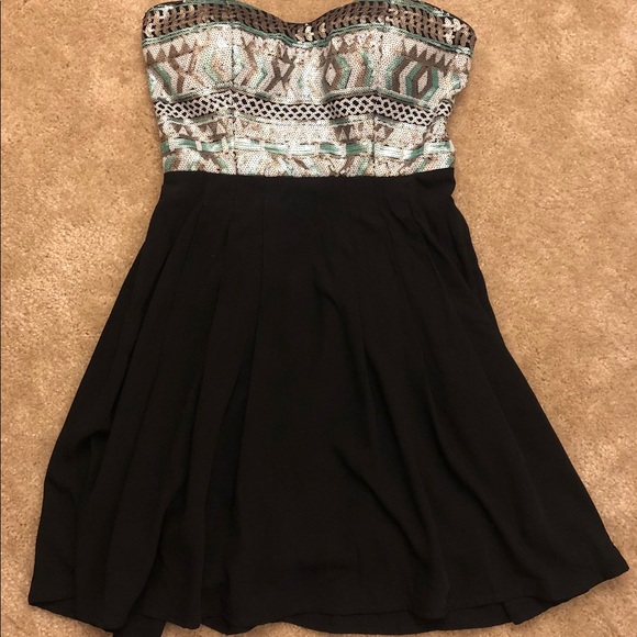 Strapless Forever 21 dress sequin tribal and black - Picture 2 of 5